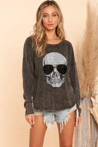 Mineral dyed top with skull print