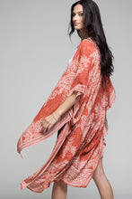 Load image into Gallery viewer, Damask &amp; Paisley Print Kimono