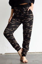 Load image into Gallery viewer, Jogger Pant in Camo Green