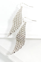 Load image into Gallery viewer, DIAMOND SHAPED CHAIN HOOKED EARRINGS