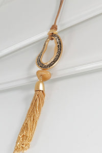 Elegant Oval and Chain Tassel Pendant Necklace